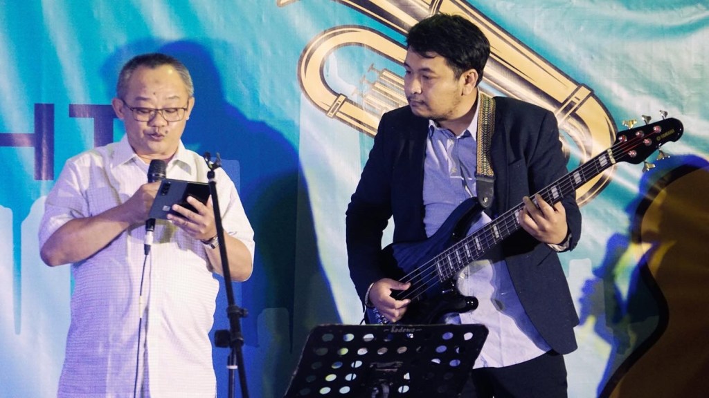 mengiringi Prof. Abdul Mu'ti